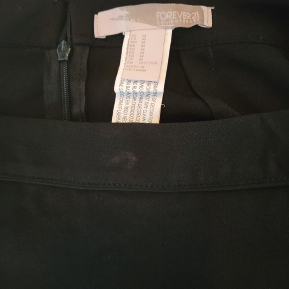 Black Pencil Skirt - Picture 4 of 4